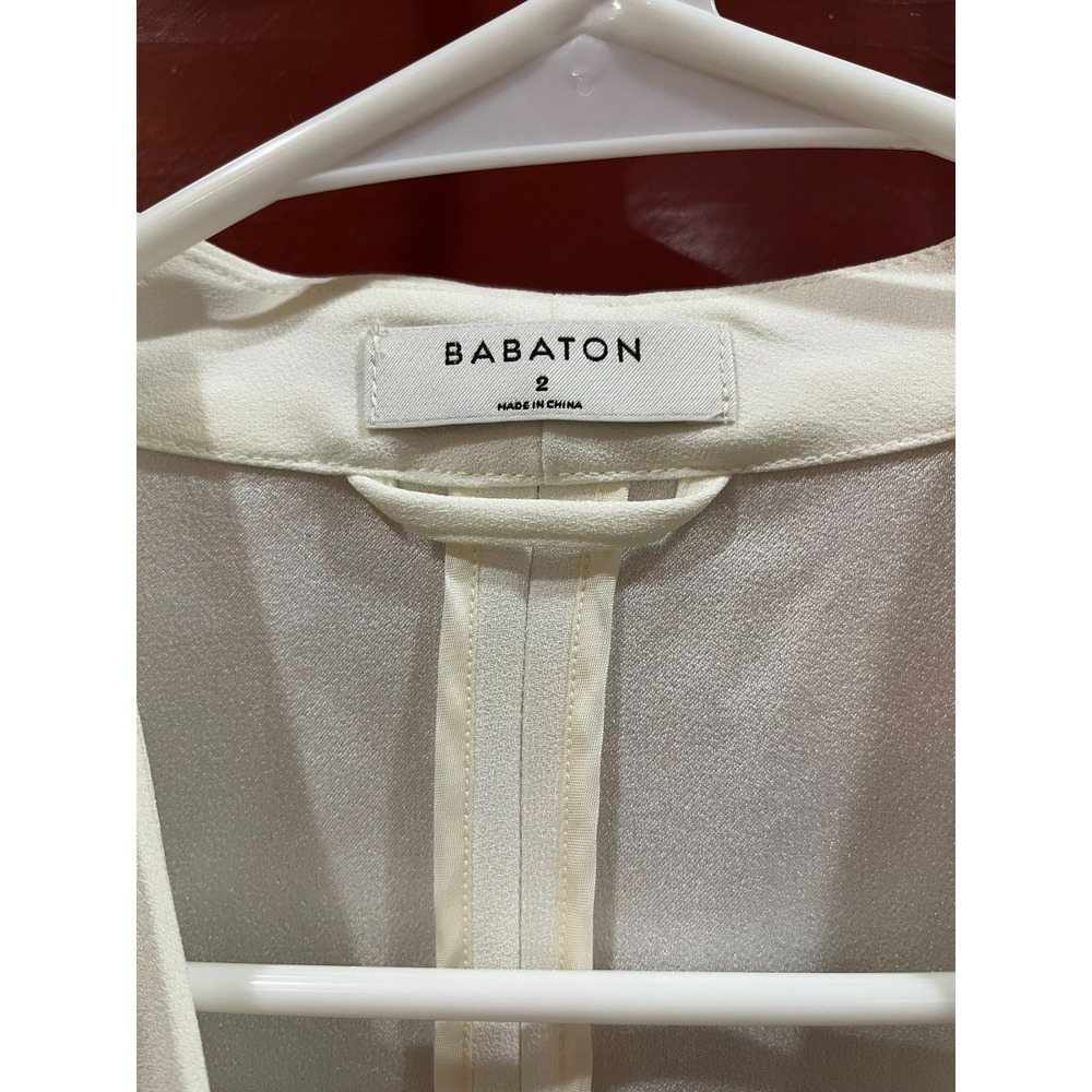 NWT Aritzia Babaton Power Blazer Shawl Collar White Jacket Ruched Sleeves Size 2 - Picture 2 of 5